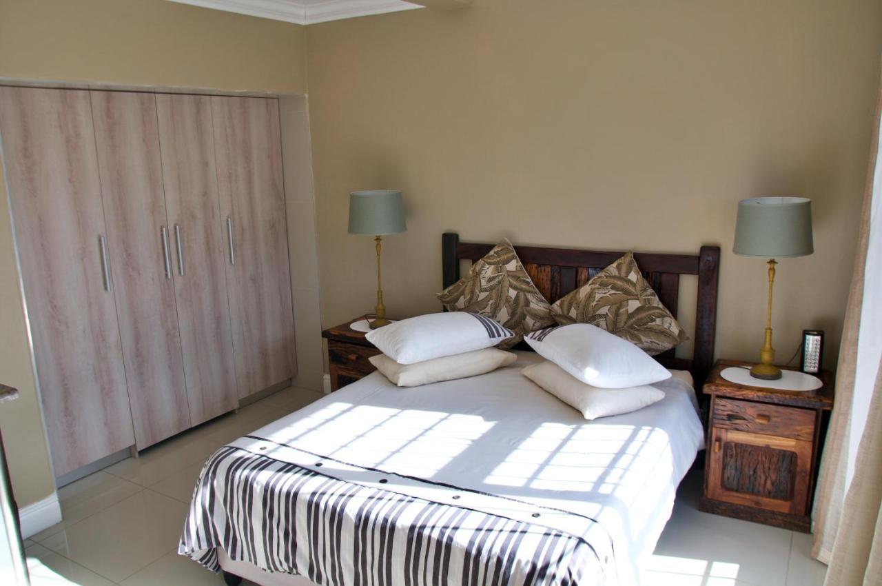 Mi Casa Guest House Uitenhage エクステリア 写真