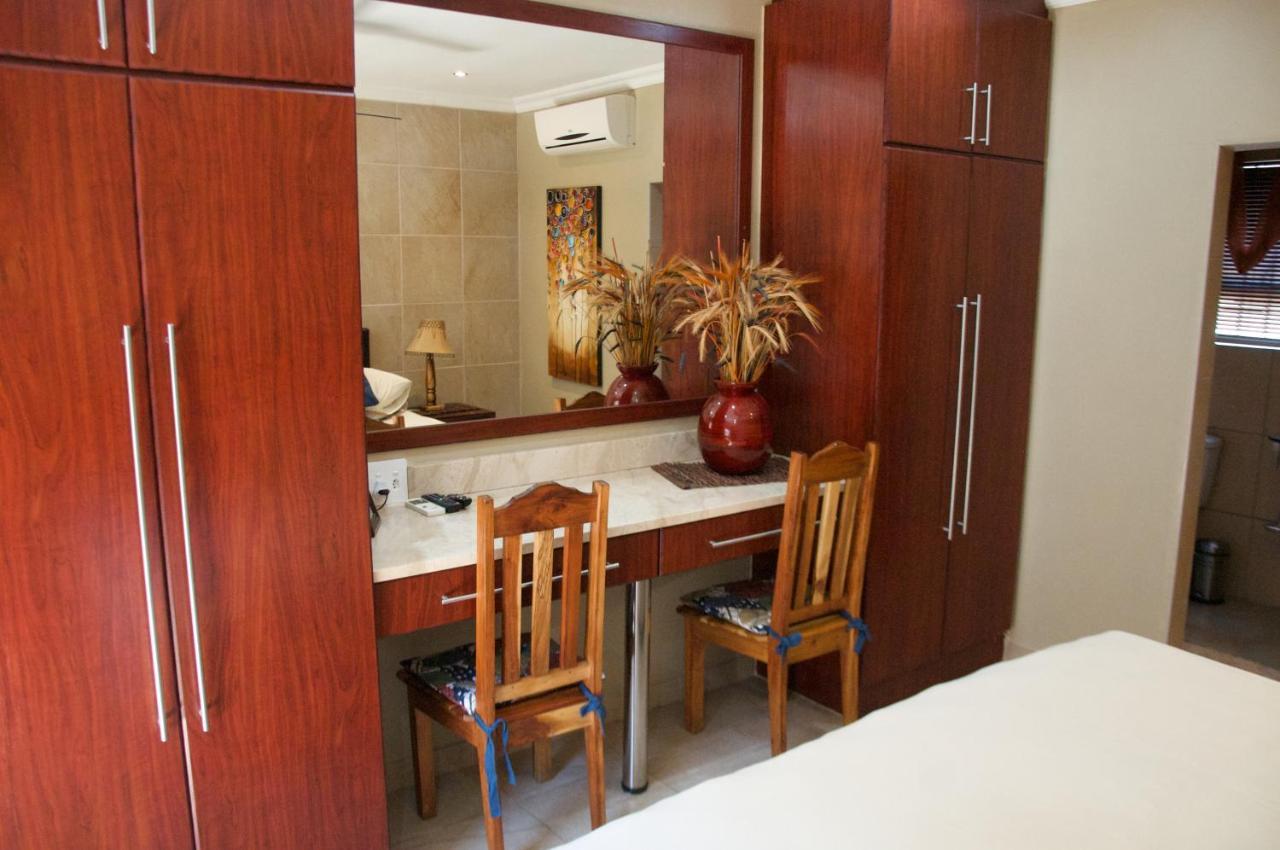 Mi Casa Guest House Uitenhage エクステリア 写真