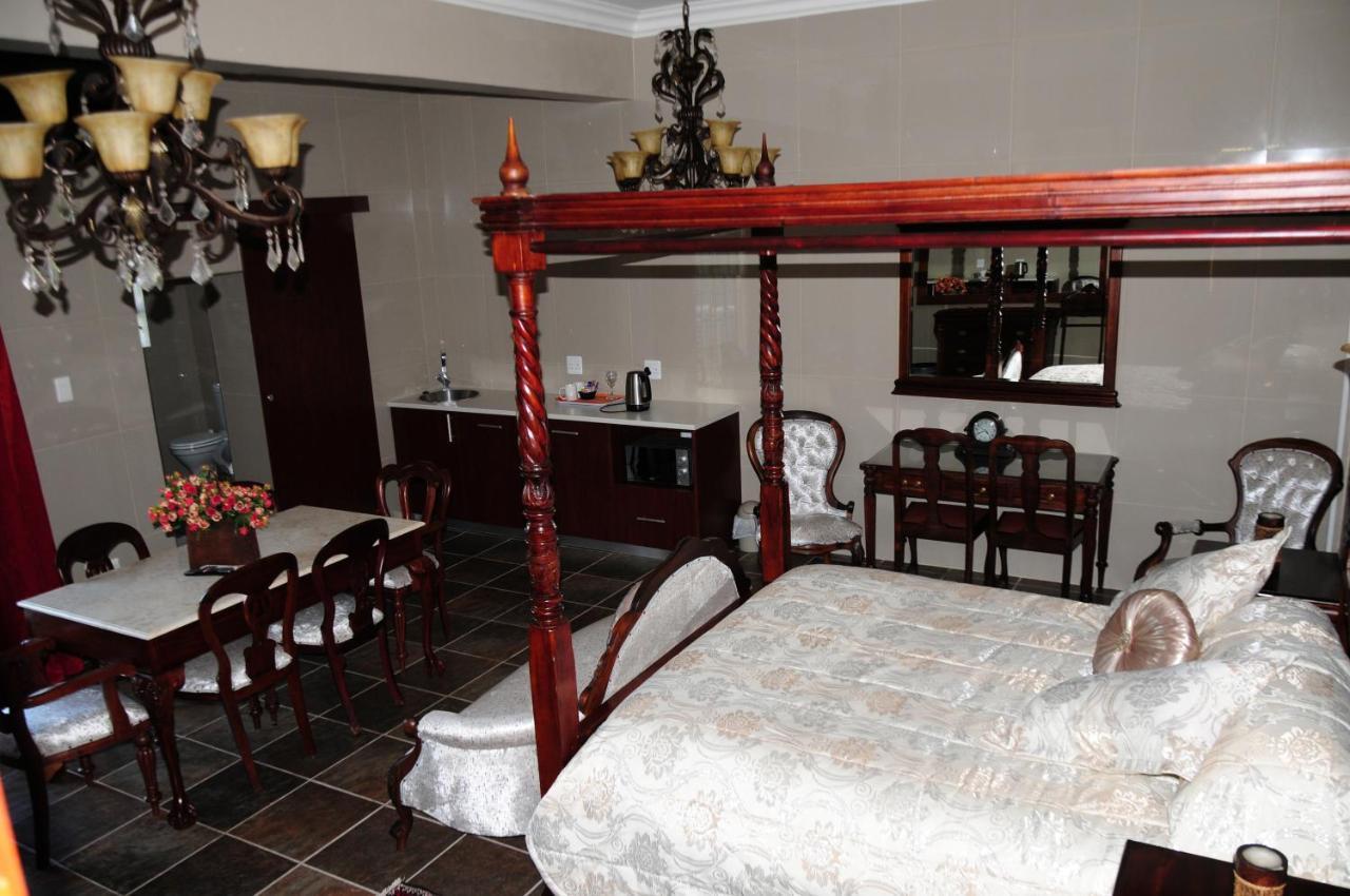 Mi Casa Guest House Uitenhage エクステリア 写真