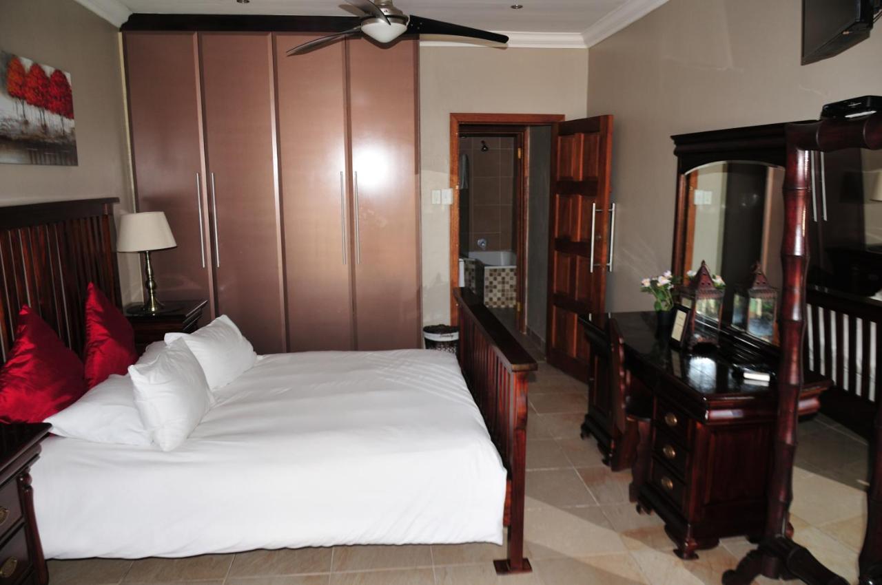 Mi Casa Guest House Uitenhage エクステリア 写真